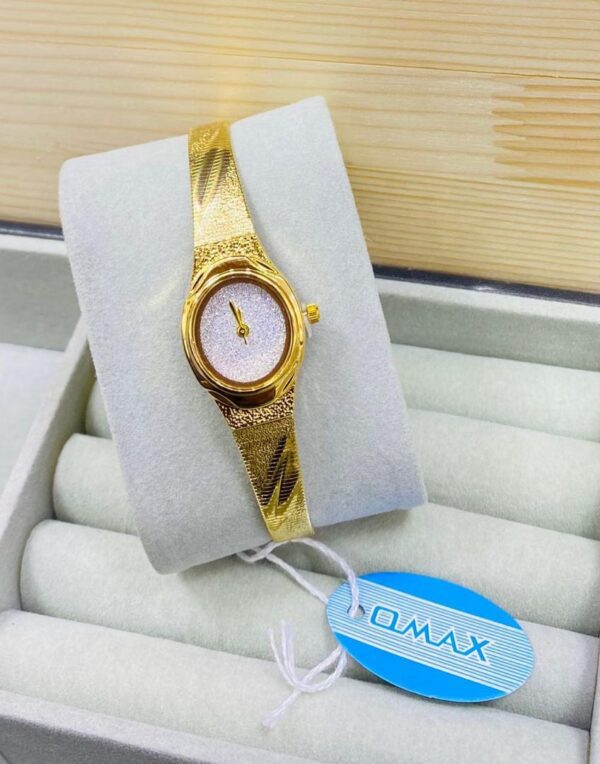 ساعات OMAX النسائية